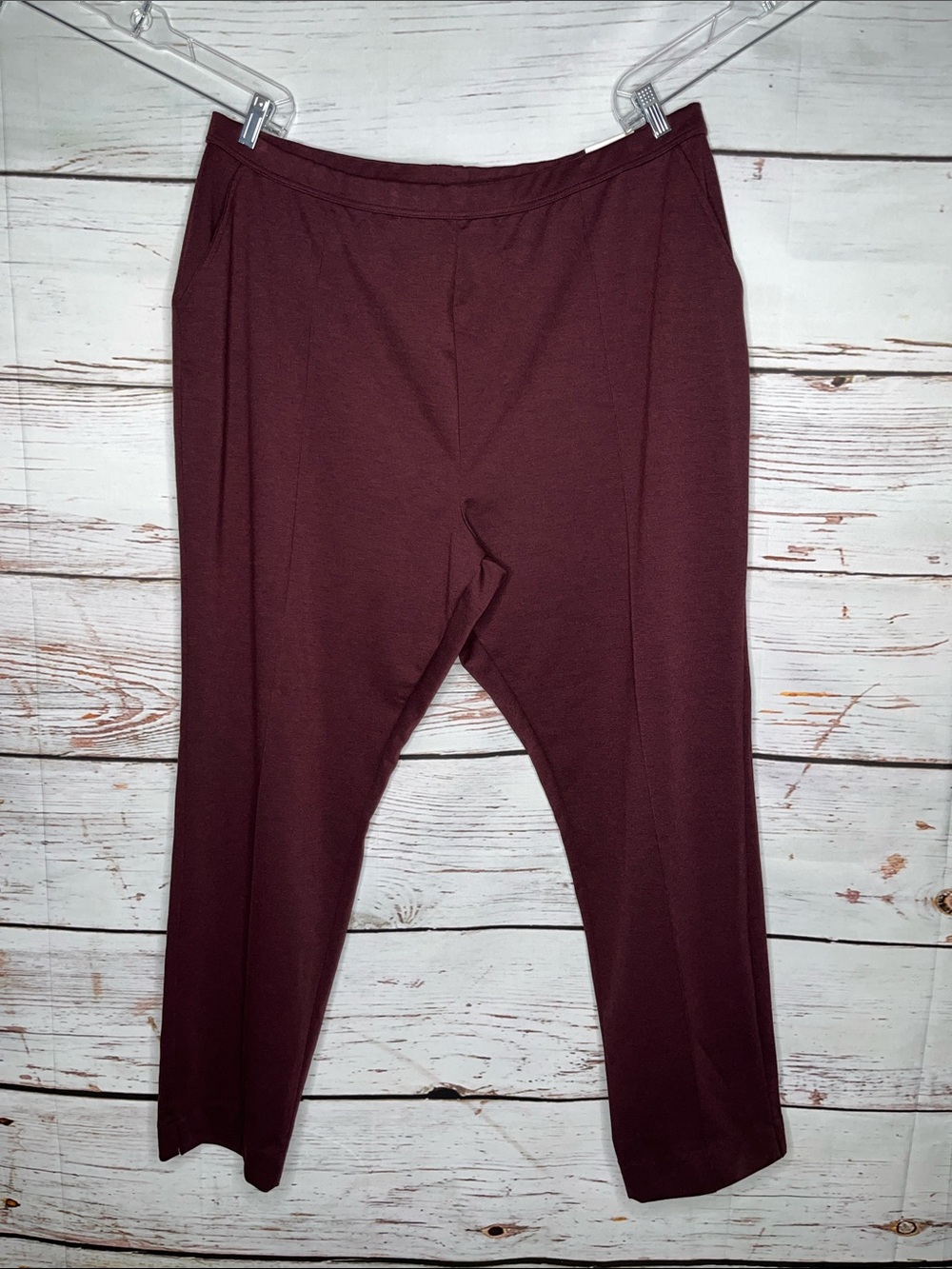 Lane Bryant NWT Size 26/28 Tall Burgundy Front Seam Pull On Knit Dress Pants
